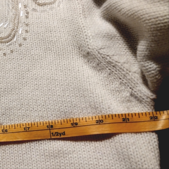 Vintage beaded sweater, Vintage, Crew Neck White,  Knit, Women, Pearls, XL - Picture 7 of 16